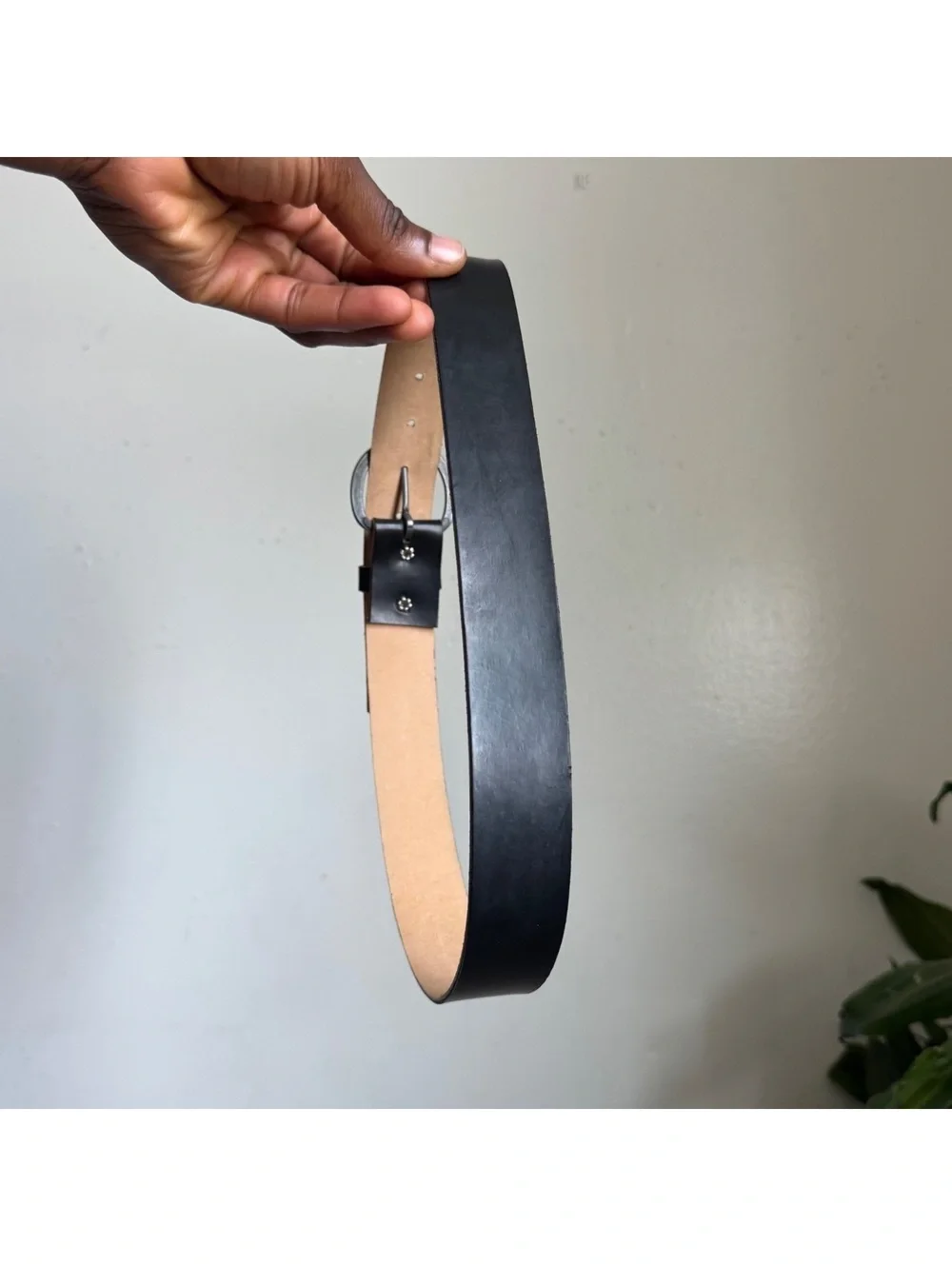 90s Black Leather Belt Round Silver Buckle minimalist grunge Size S